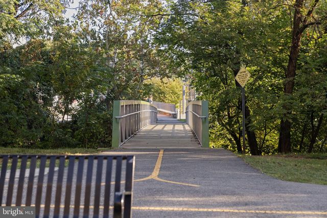 2842 S COLUMBUS ST, Arlington, VA 22206