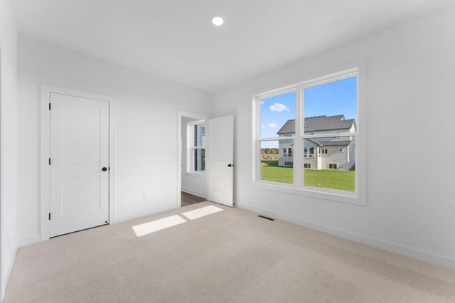 15044 Ardmullivan Lane, Rosemount, MN 55068