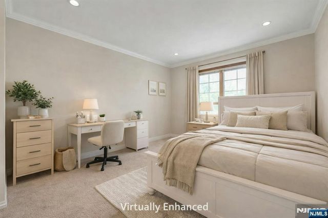 44 W Midland Avenue, Paramus, NJ 07652
