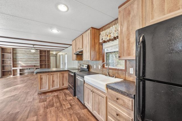 15660 Deer Glen Lane, Conroe, TX 77302