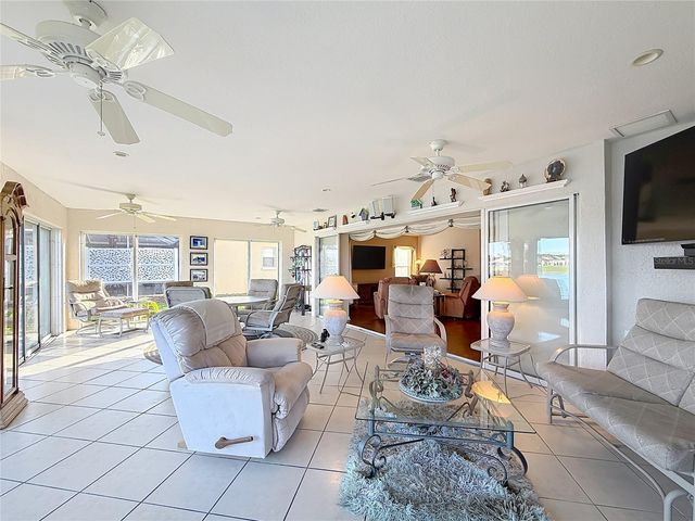 2056 PALO ALTO AVENUE, The Villages, FL 32159