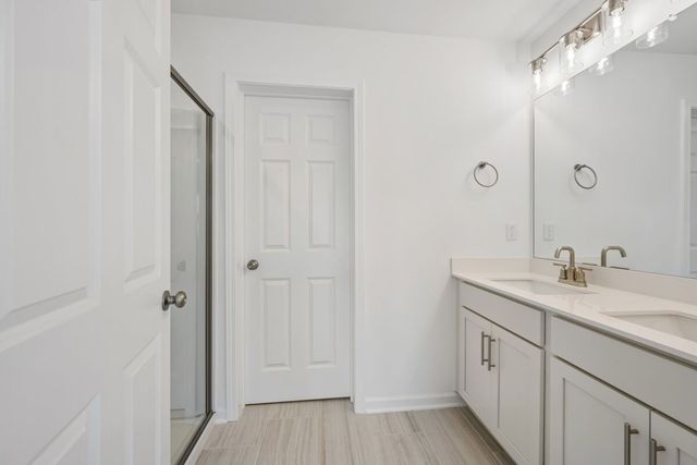 2581 Peaceful Valley Dr, Columbia, TN 38401