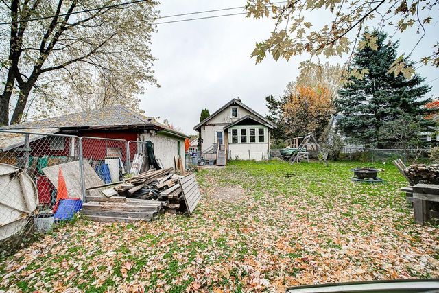 1806 Maryland Avenue E, Saint Paul, MN 55119