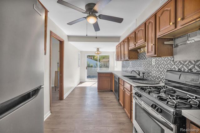 4453 Culver Street, Dearborn Heights, MI 48125