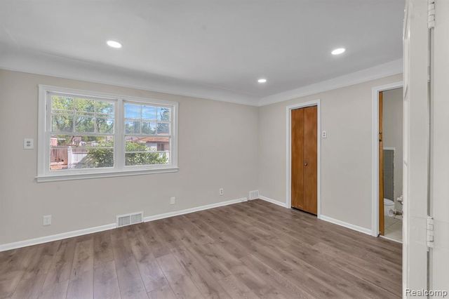 4453 Culver Street, Dearborn Heights, MI 48125
