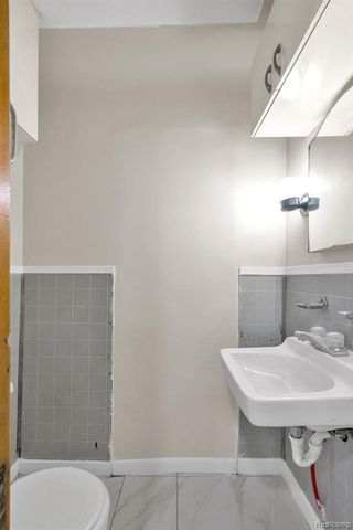 4453 Culver Street, Dearborn Heights, MI 48125