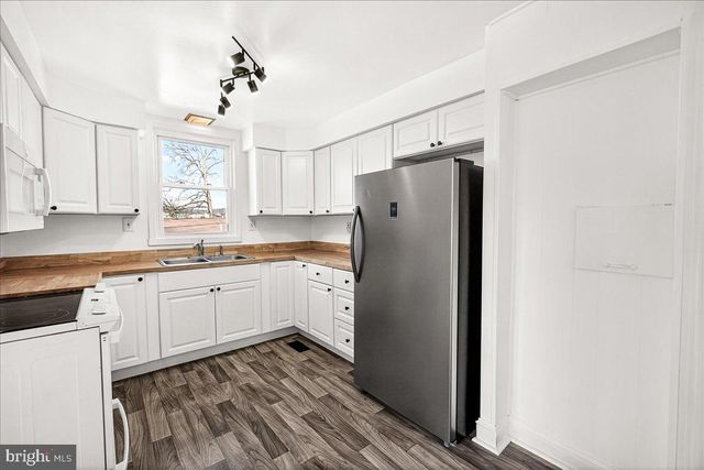 801 N MAPLE AVE, Brunswick, MD 21716