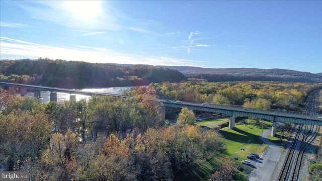 801 N MAPLE AVE, Brunswick, MD 21716