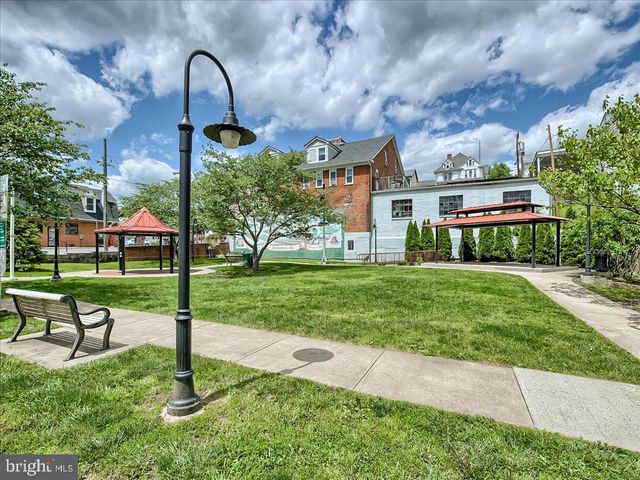 801 N MAPLE AVE, Brunswick, MD 21716