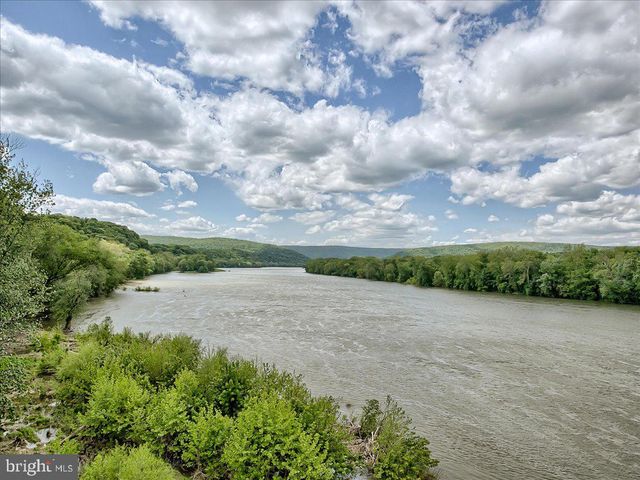 801 N MAPLE AVE, Brunswick, MD 21716