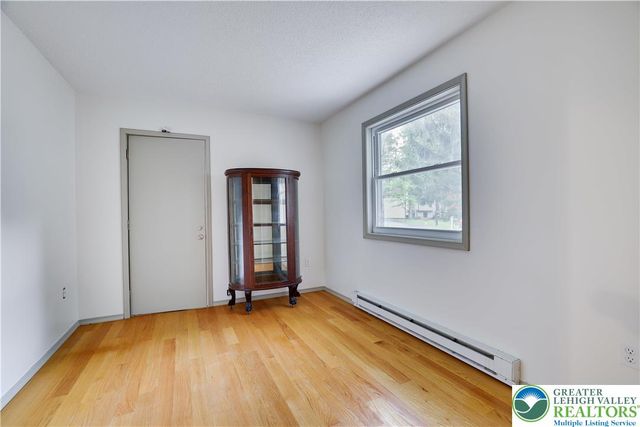 6433 Marvin Gardens, Coolbaugh Twp, PA 18466