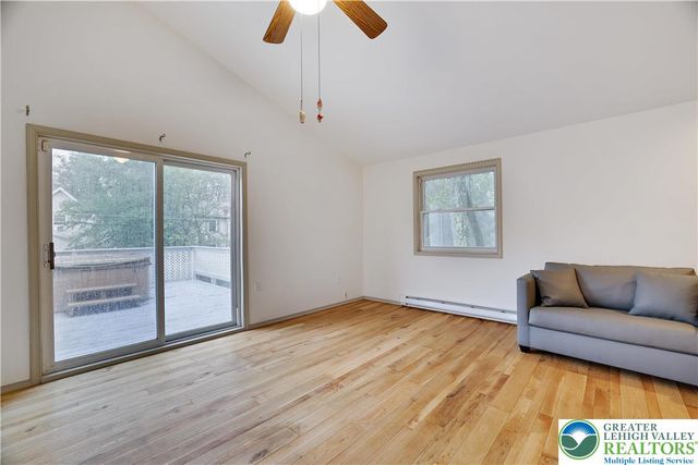 6433 Marvin Gardens, Coolbaugh Twp, PA 18466
