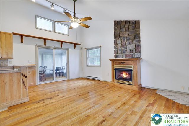 6433 Marvin Gardens, Coolbaugh Twp, PA 18466