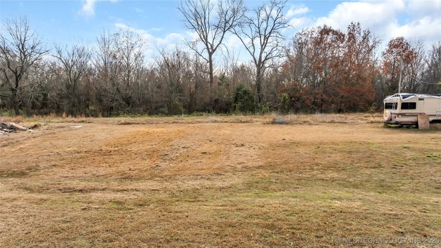 18867 11th Street, Oakland, OK 73446