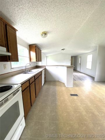 18867 11th Street, Oakland, OK 73446