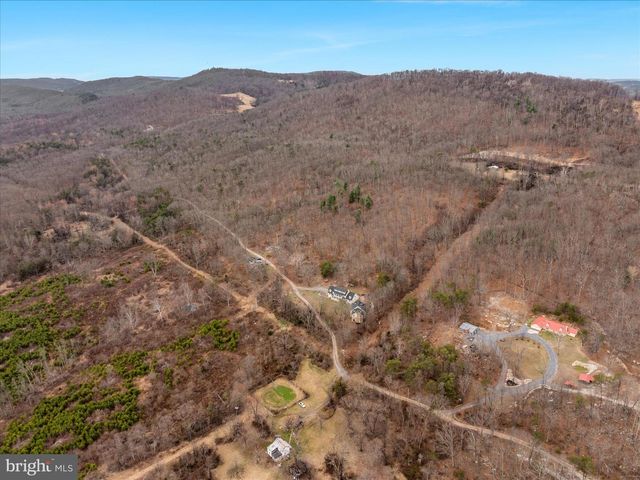 515 OLD FIRE TOWER RD, Capon Bridge, WV 26711