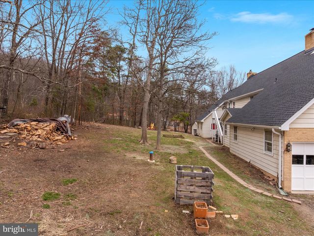 515 OLD FIRE TOWER RD, Capon Bridge, WV 26711