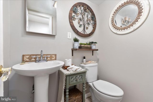 515 OLD FIRE TOWER RD, Capon Bridge, WV 26711