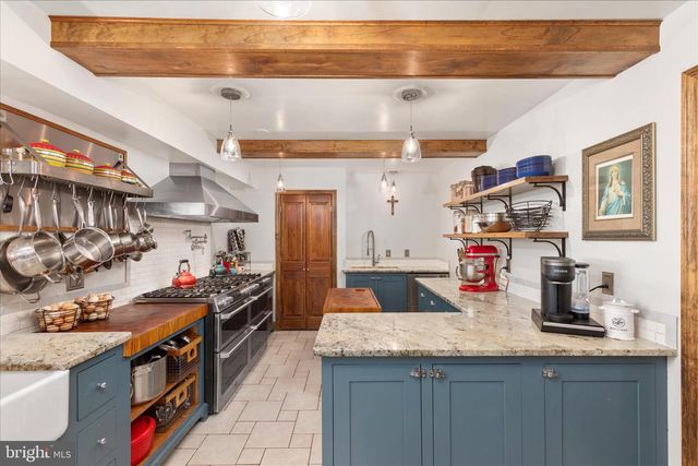 515 OLD FIRE TOWER RD, Capon Bridge, WV 26711