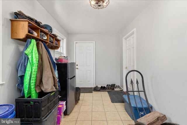 515 OLD FIRE TOWER RD, Capon Bridge, WV 26711