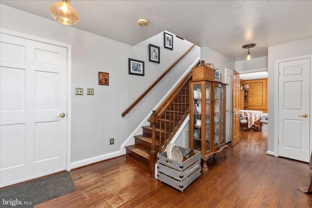 515 OLD FIRE TOWER RD, Capon Bridge, WV 26711