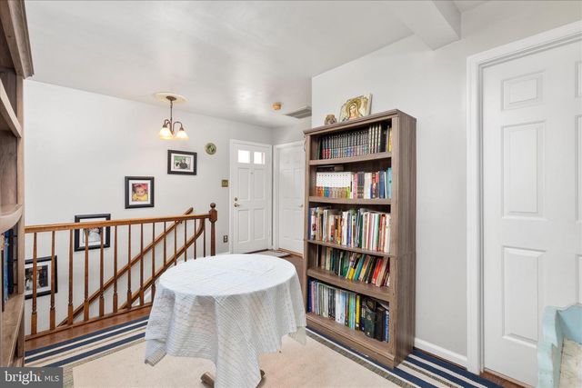 515 OLD FIRE TOWER RD, Capon Bridge, WV 26711