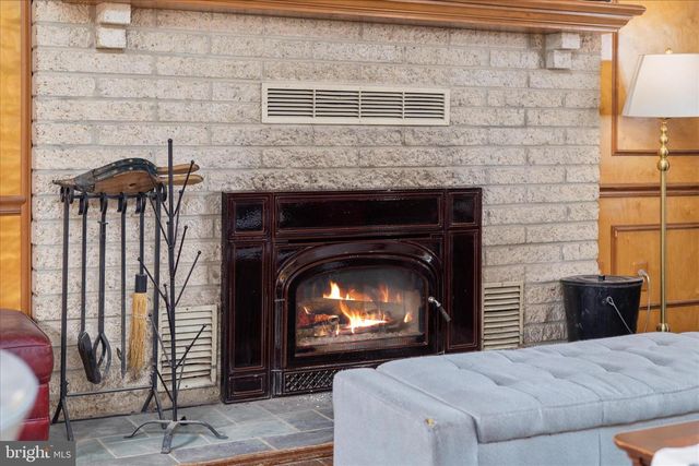 515 OLD FIRE TOWER RD, Capon Bridge, WV 26711