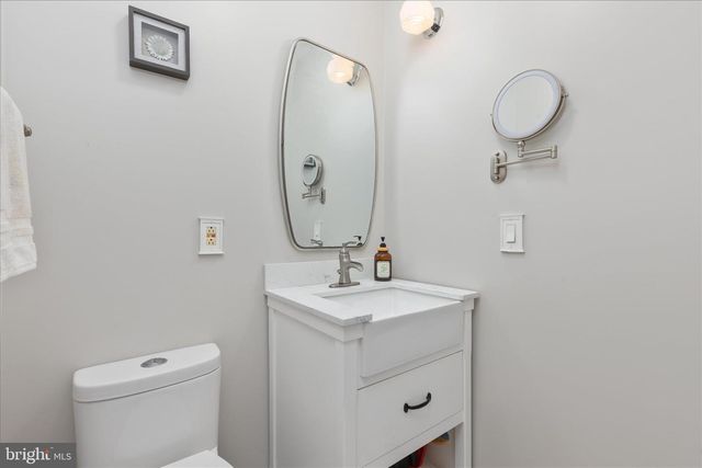 515 OLD FIRE TOWER RD, Capon Bridge, WV 26711