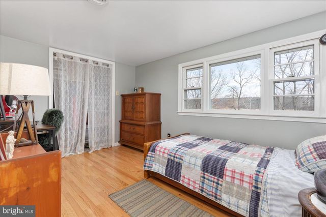 515 OLD FIRE TOWER RD, Capon Bridge, WV 26711