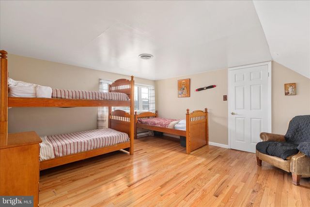 515 OLD FIRE TOWER RD, Capon Bridge, WV 26711