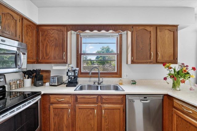 638 Chartier Street, Janesville, WI 53546