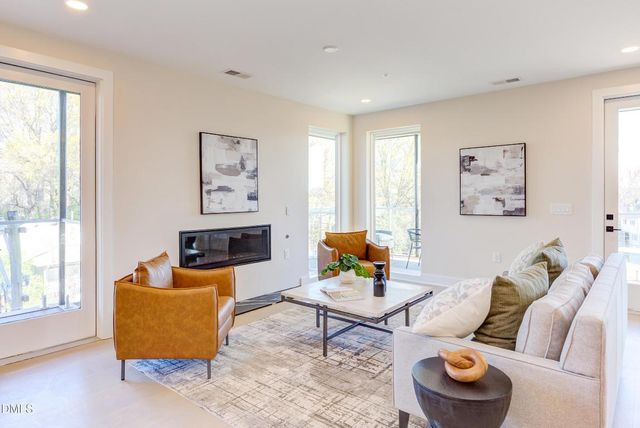 610 N Roxboro Street 21, Durham, NC 27701