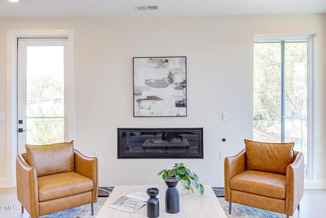 610 N Roxboro Street 21, Durham, NC 27701