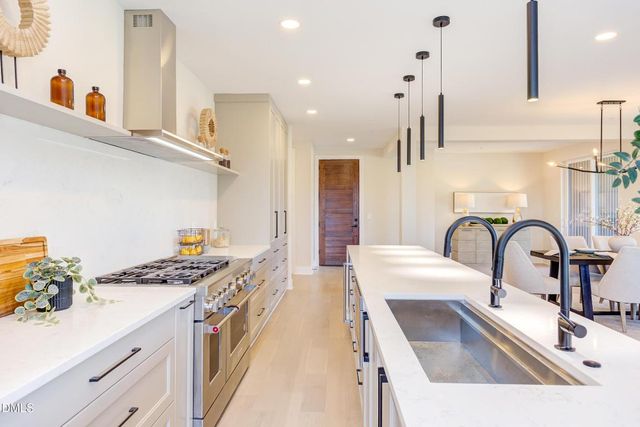 610 N Roxboro Street 21, Durham, NC 27701