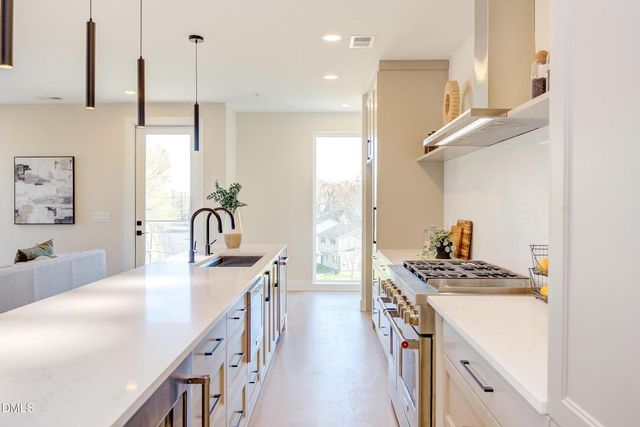 610 N Roxboro Street 21, Durham, NC 27701