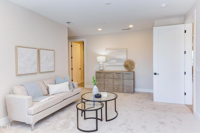 610 N Roxboro Street 21, Durham, NC 27701