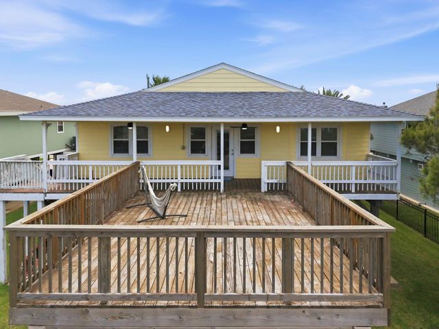 119 Sand Shoals Road, Freeport, TX 77541
