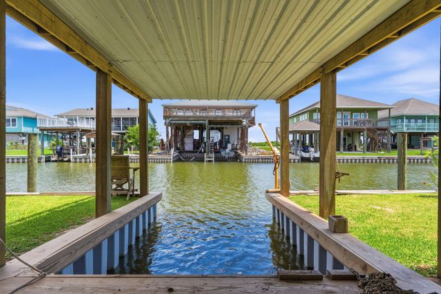 119 Sand Shoals Road, Freeport, TX 77541