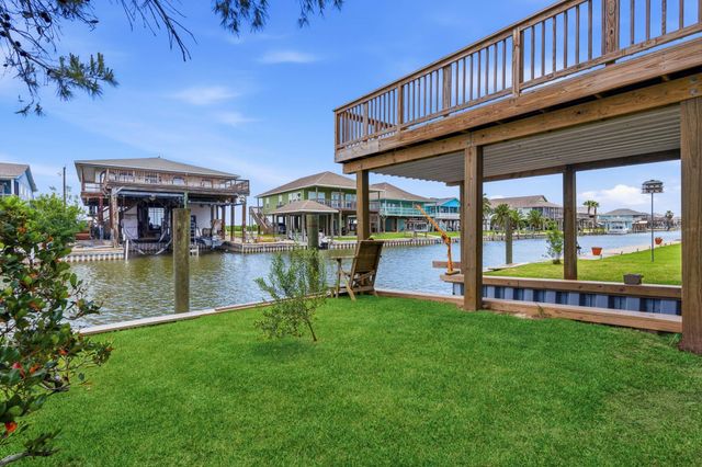 119 Sand Shoals Road, Freeport, TX 77541