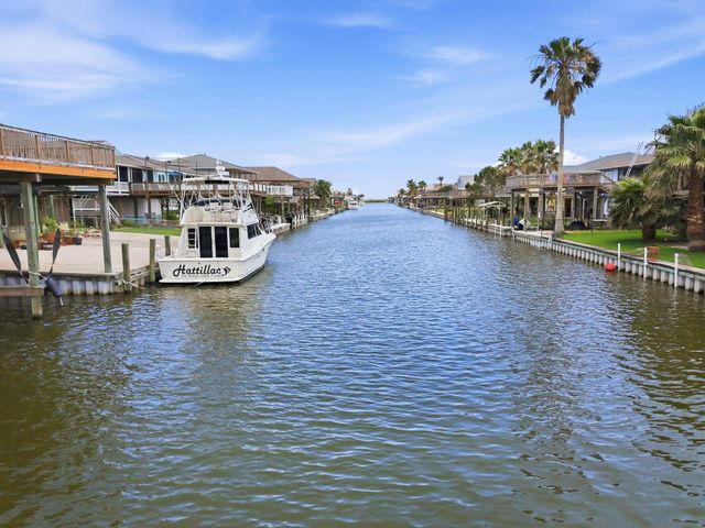 119 Sand Shoals Road, Freeport, TX 77541