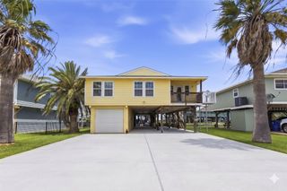 119 Sand Shoals Road, Freeport, TX 77541