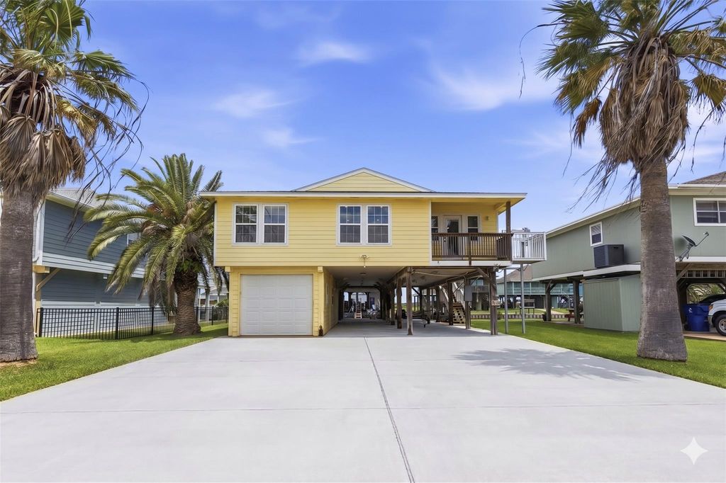119 Sand Shoals Road, Freeport, TX 77541