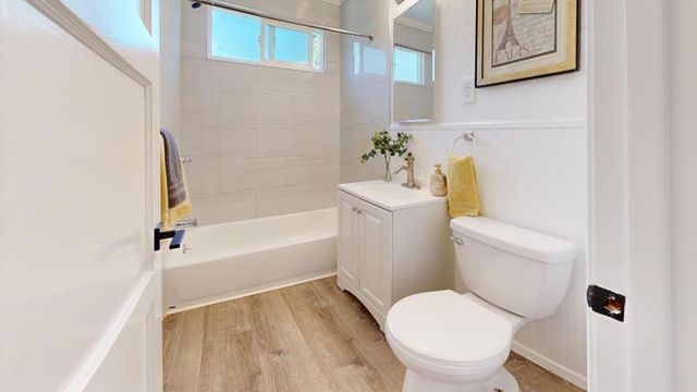 215 Wisteria Drive, East Palo Alto, CA 94303