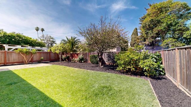 215 Wisteria Drive, East Palo Alto, CA 94303