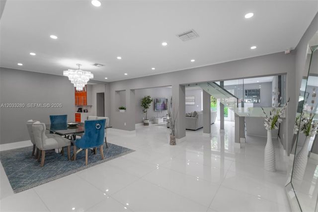 1209 NE 96th St 1209, Miami Shores, FL 33138