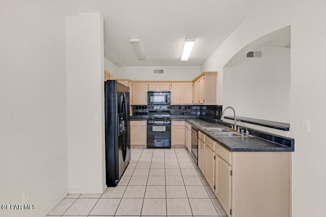 9953 Marine Circle Circle, El Paso, TX 79924