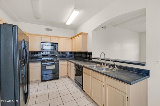 9953 Marine Circle Circle, El Paso, TX 79924