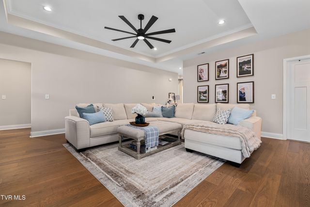 190 Tanners Cove, Johnson City, TN 37615
