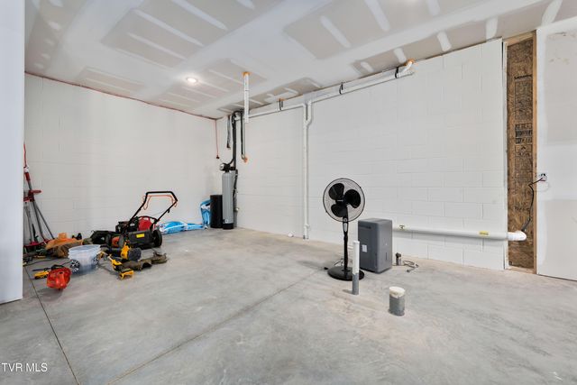 190 Tanners Cove, Johnson City, TN 37615