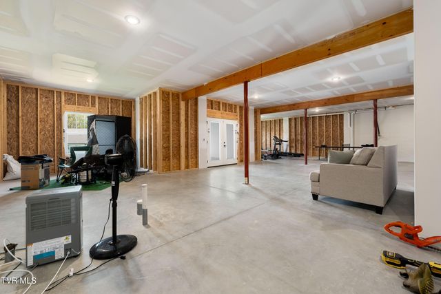 190 Tanners Cove, Johnson City, TN 37615